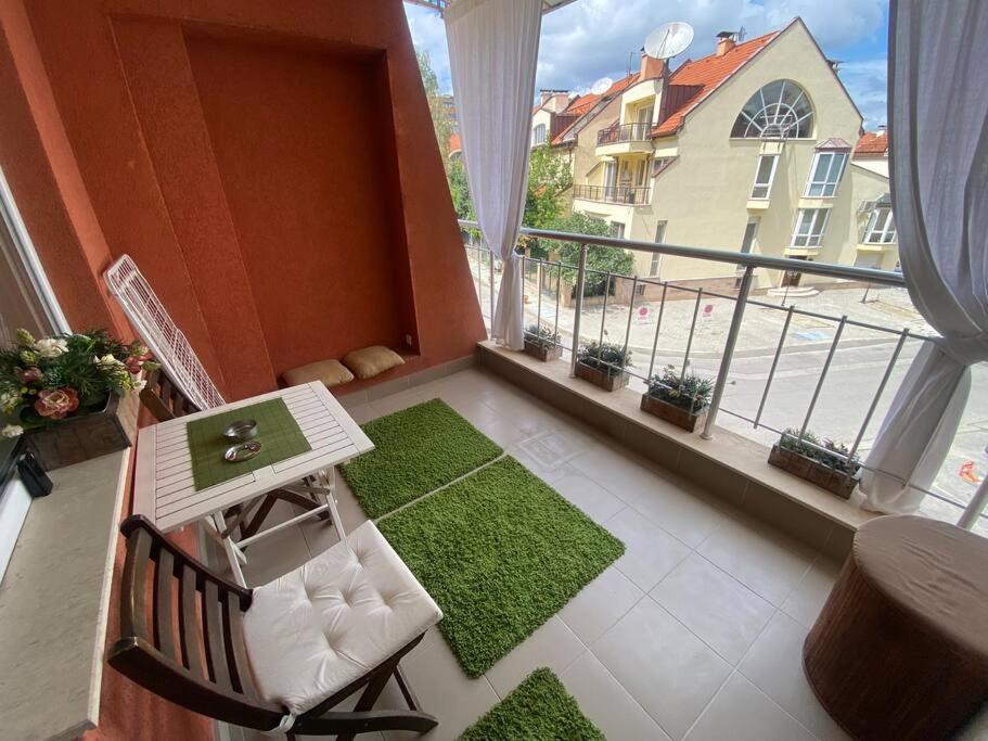 Lovely 1-Bedroom Apartament With Free Parking Sofía Exterior foto